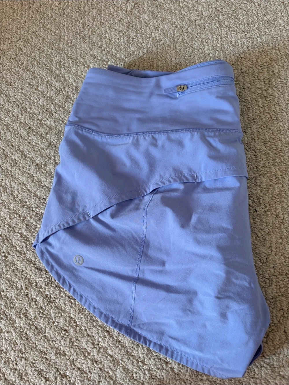 Lululemon high/medium rise lilac speed up shorts 4 inch length